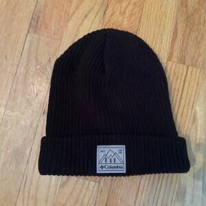 Black columbia beanie winter accessories workwear